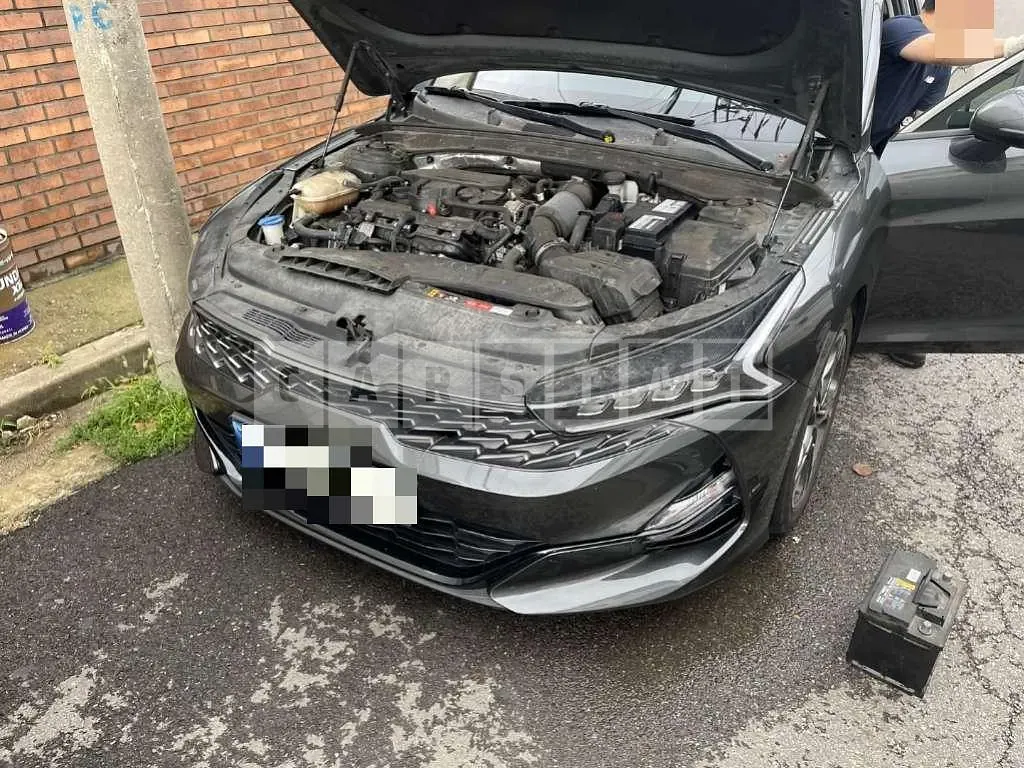 Photo 2 of 6: 2021 Kia K5 1.6 — Korean insurance auction