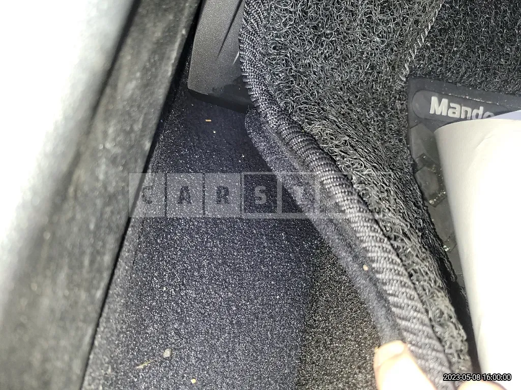 Photo 2 of 52: 2022 BMW 530i, VIN WBA71BH01PWX94586 — Korean insurance auction
