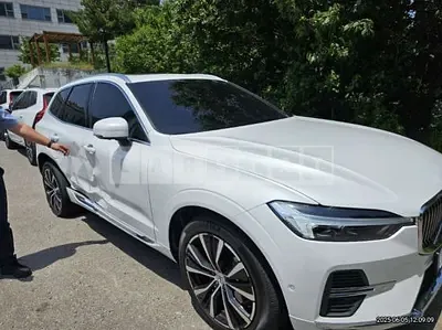 Photo 1 of 24: 2023 Volvo XC60B6 AWD — Korean insurance auction