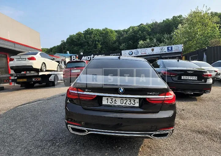 Photo 2 of 33: 2016 BMW 740Li xDrive, VIN WBA7E4108GGV21066 — Korean insurance auction
