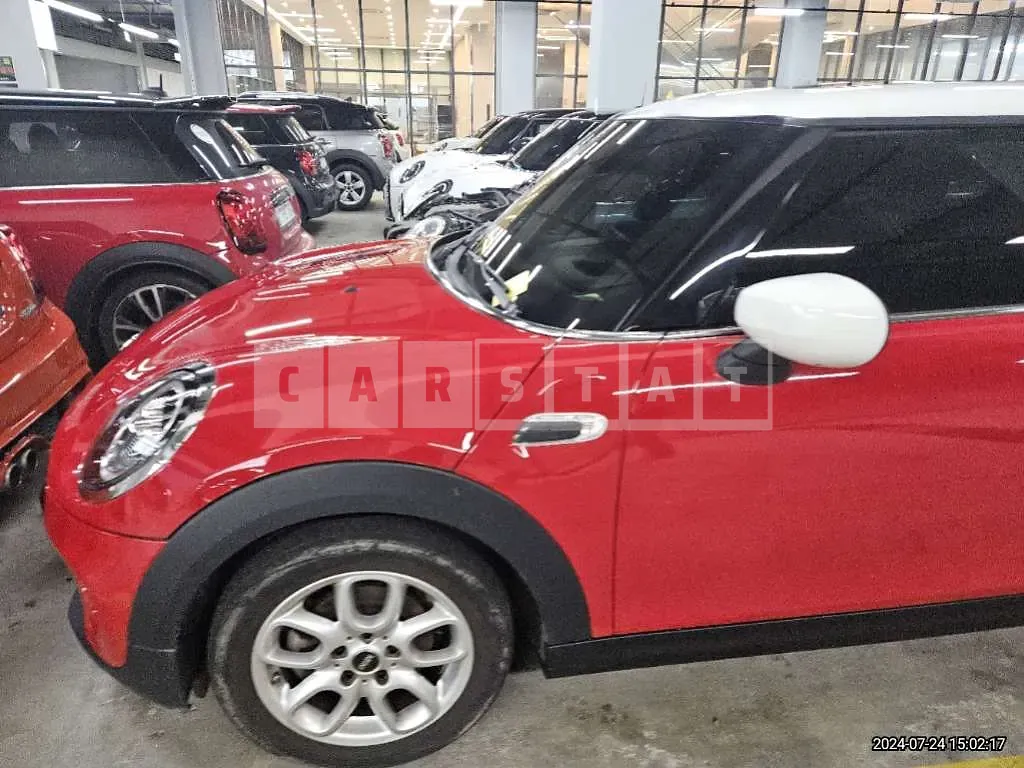 Photo 2 of 22: 2023 MINI Cooper S Five-Door — Korean insurance auction