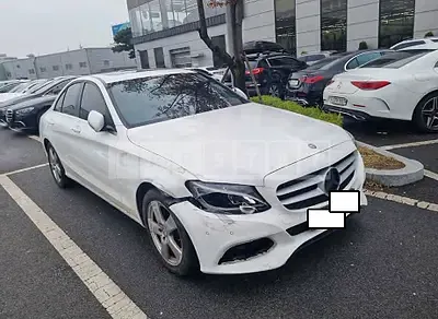 Photo 1 of 15: 2017 Mercedes-Benz C 200d, VIN WDDWF3HB0HR253655 — Korean insurance auction