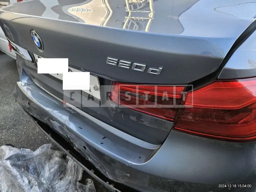 Photo 2 of 15: 2017 BMW 520d — Korean insurance auction