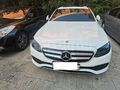 Photo 1 of 11: 2017 Mercedes-Benz E220d, VIN WDDZF0EB6HA171086 — Korean insurance auction