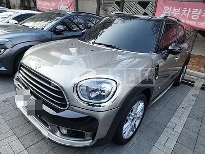 Photo 1 of 18: 2019 MINI Cooper D Countryman ALL4, VIN WMWYY5103K3G74863 — Korean insurance auction