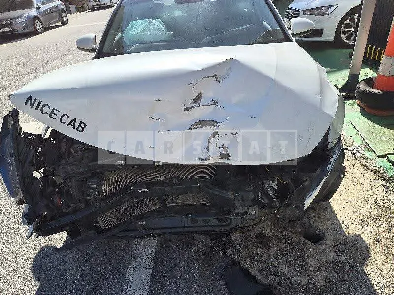 Photo 2 of 17: 2020 Kia K5, VIN KNAGU416BMA399992 — Korean insurance auction