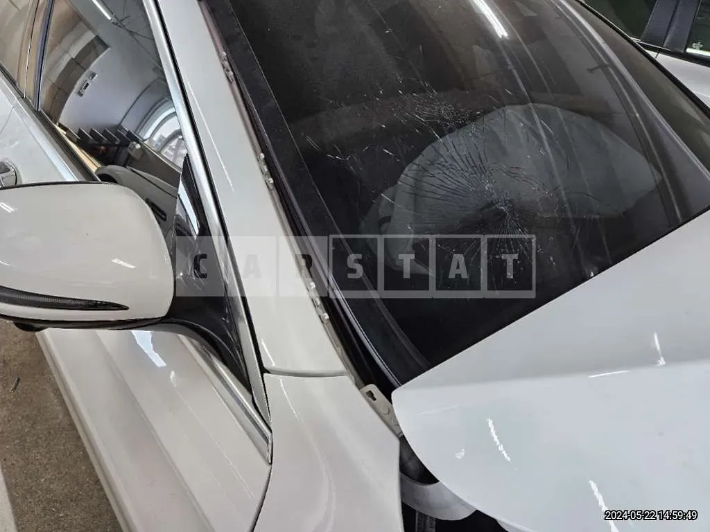 Photo 2 of 50: 2022 Mercedes-Benz E250 — Korean insurance auction
