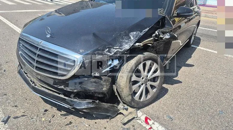 Photo 2 of 10: 2018 Mercedes-Benz E300 4Matic — Korean insurance auction