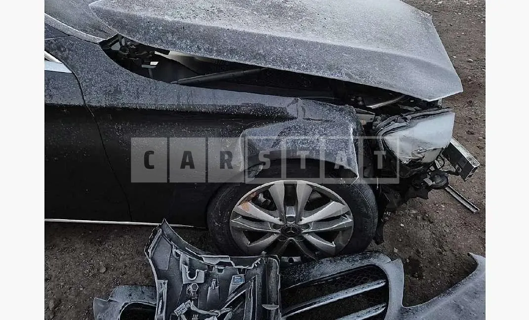 Photo 2 of 28: 2020 Mercedes-Benz C200 — Korean insurance auction
