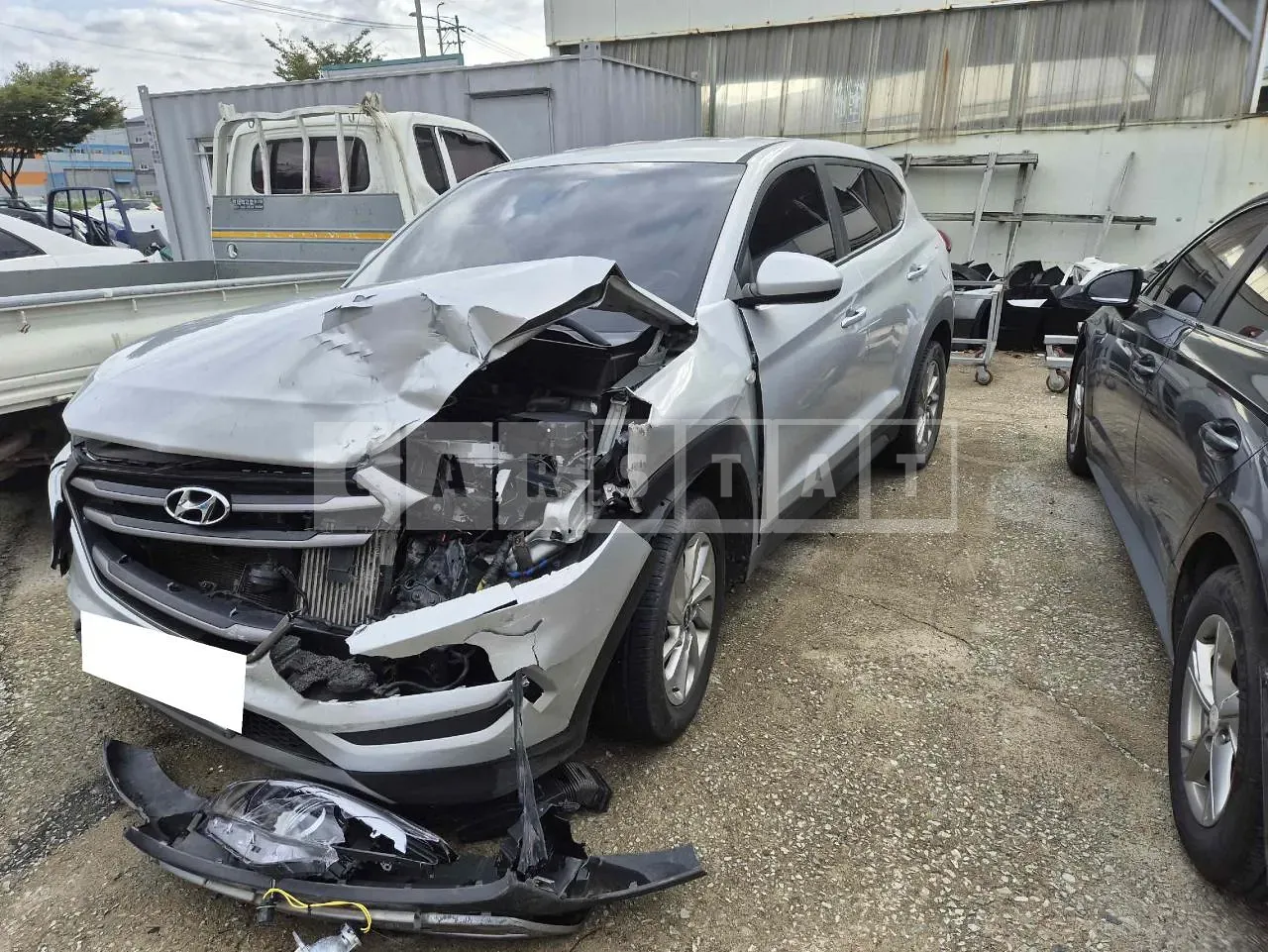 Photo 2 of 17: 2015 Hyundai Tucson, VIN KMHJ281ABGU118399 — Korean insurance auction