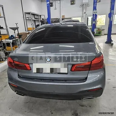 Photo 1 of 9: 2018 BMW 530i — Korean insurance auction