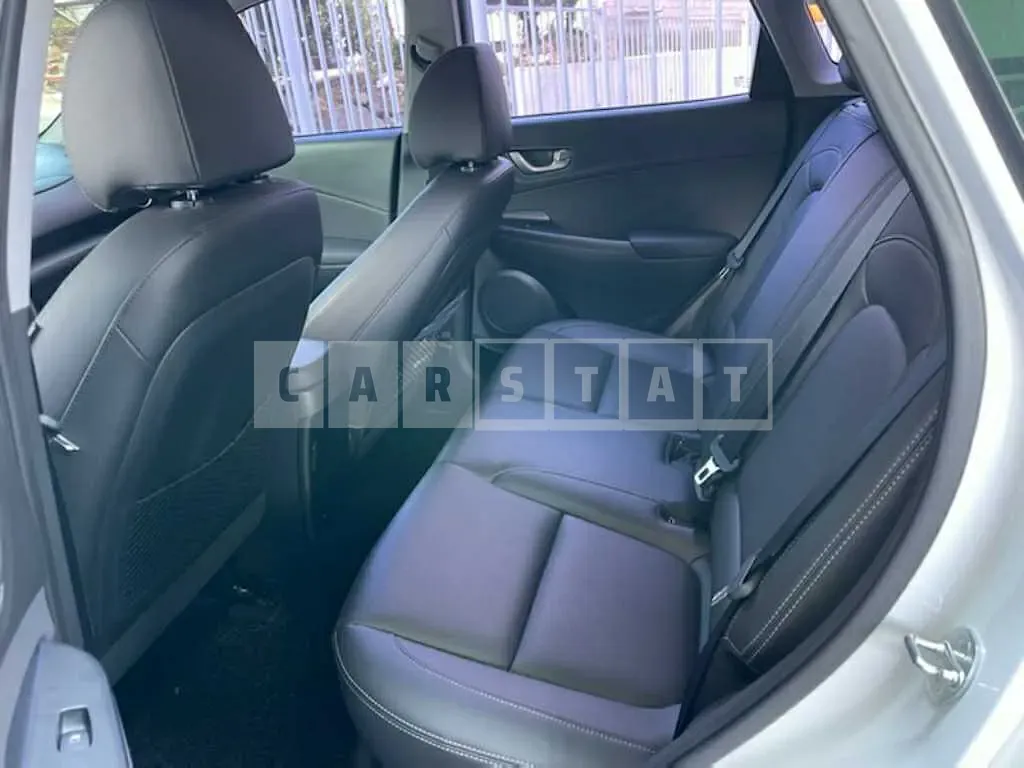 Photo 2 of 6: 2018 Hyundai Kona, VIN KMHK4815GJU050177 — Korean insurance auction