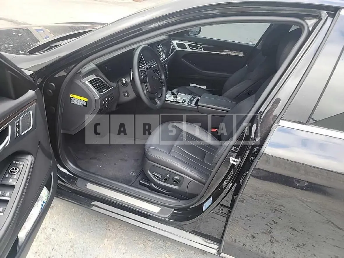 Photo 2 of 34: 2019 Genesis G80 3.3 — Korean insurance auction