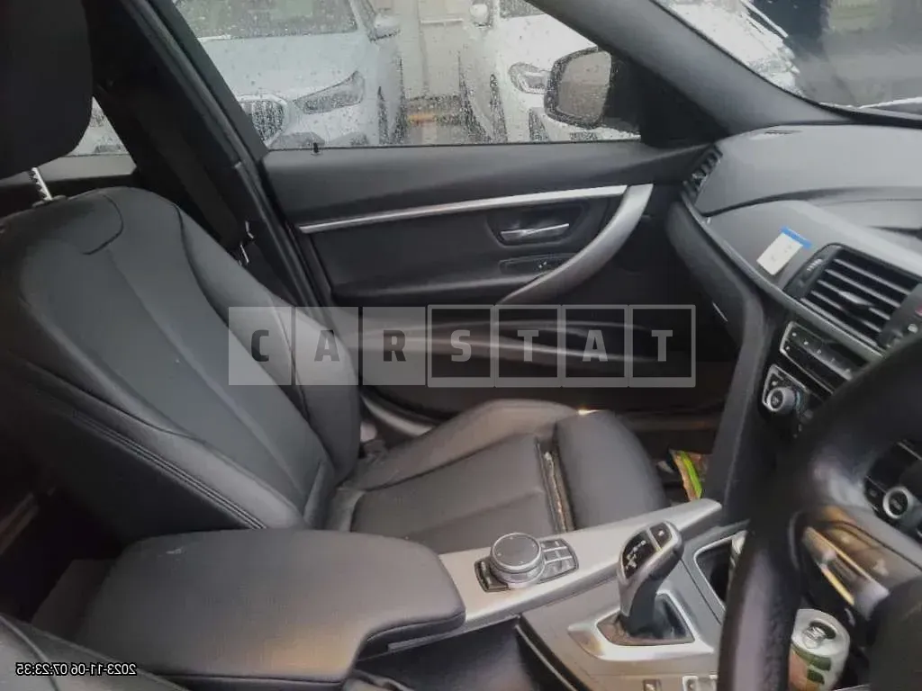 Photo 2 of 9: 2018 BMW 320i, VIN WBA8A9105JAH11529 — Korean insurance auction