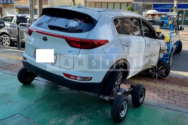 Photo 2 of 22: 2017 Kia Sportage, VIN KNAP6815GHK203944 — Korean insurance auction