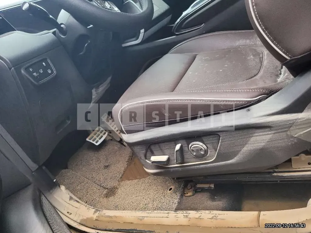 Photo 2 of 12: 2022 Hyundai Tucson, VIN KMHJE811BNU036035 — Korean insurance auction