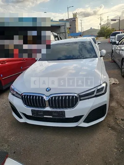 Photo 1 of 6: 2022 BMW 520i — Korean insurance auction