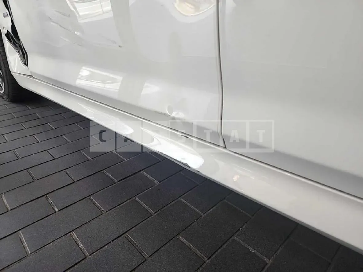 Photo 2 of 49: 2022 BMW 530i, VIN WBA71BH05NCK08258 — Korean insurance auction