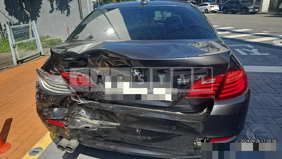 Photo 2 of 23: 2014 BMW 520d — Korean insurance auction
