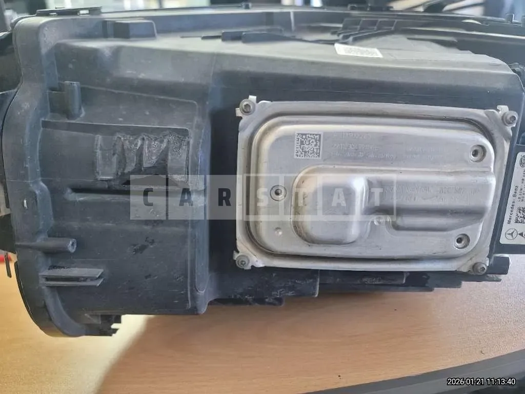 Photo 2 of 5: 2022 Mercedes-Benz (parts) CLS300d Headlamp — Korean insurance auction