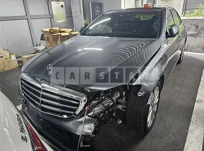 Photo 1 of 20: 2018 Mercedes-Benz E300 — Korean insurance auction