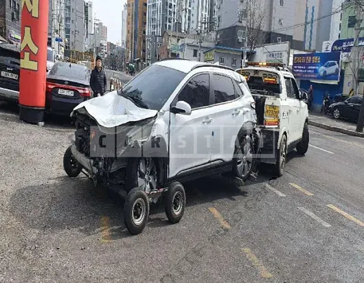 Photo 2 of 23: 2020 Hyundai Kona Electric, VIN KMHK281GFLU111419 — Korean insurance auction