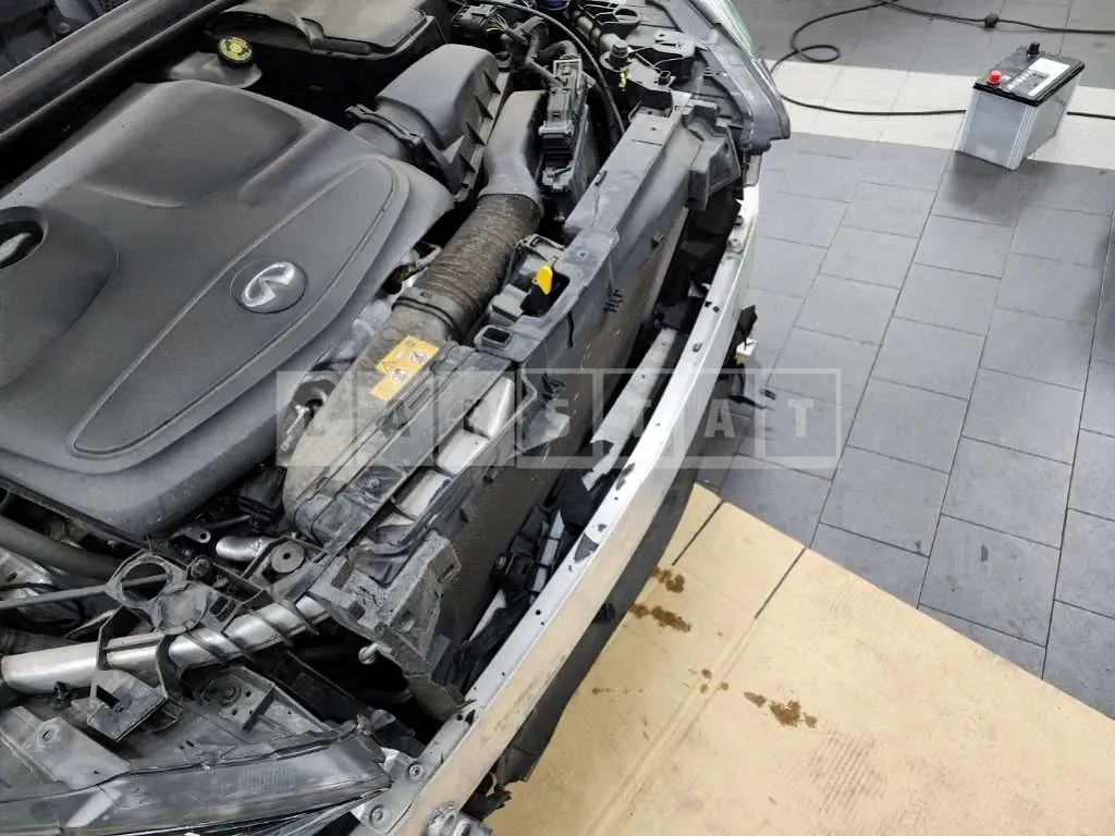 Photo 2 of 50: 2018 Infiniti Q30, VIN SJKCH53E7JA061445 — Korean insurance auction