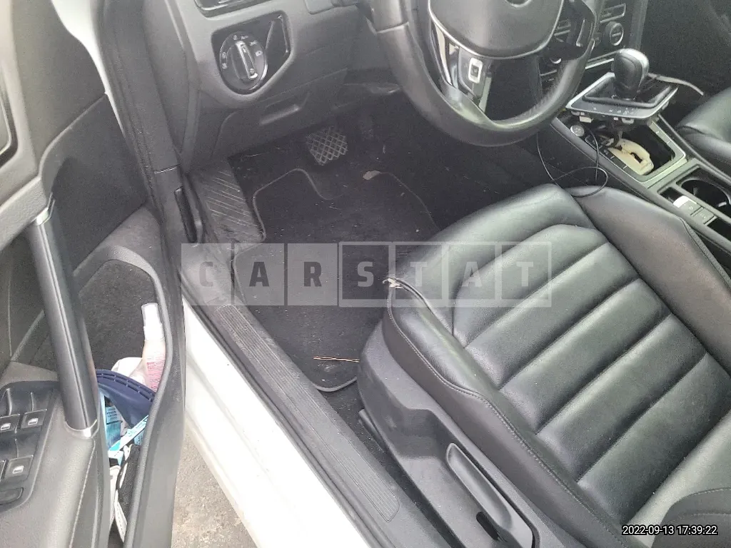 Photo 2 of 18: 2015 Volkswagen Golf 2.0 TDI BMT, VIN WVWZZZAUZFW028235 — Korean insurance auction