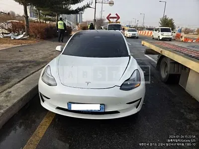 Photo 1 of 22: 2021 Tesla Model 3 LongRange, VIN 5YJ3E1EB4MF885809 — Korean insurance auction