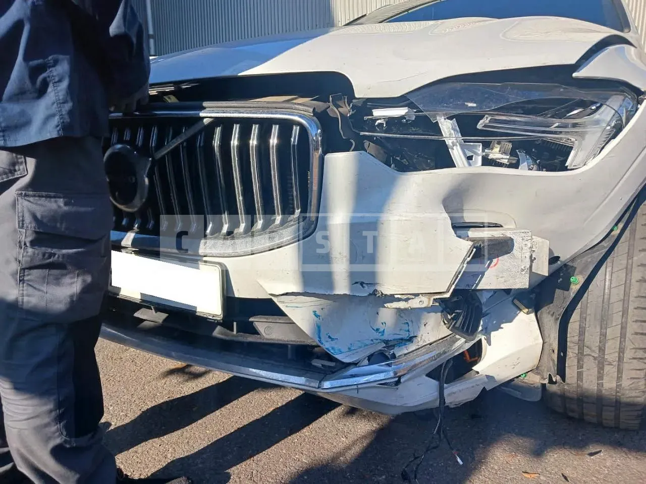 Photo 2 of 28: 2021 Volvo XC60 B5 AWD, VIN YV1UZL12CN1926502 — Korean insurance auction