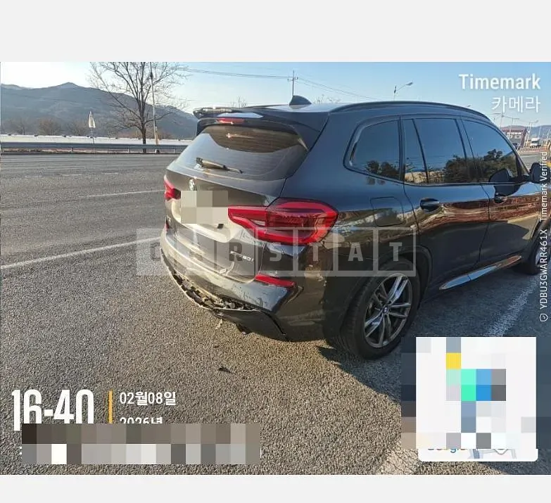 Photo 3 of 3: 2021 BMW X3 xDrive20i — Korean insurance auction