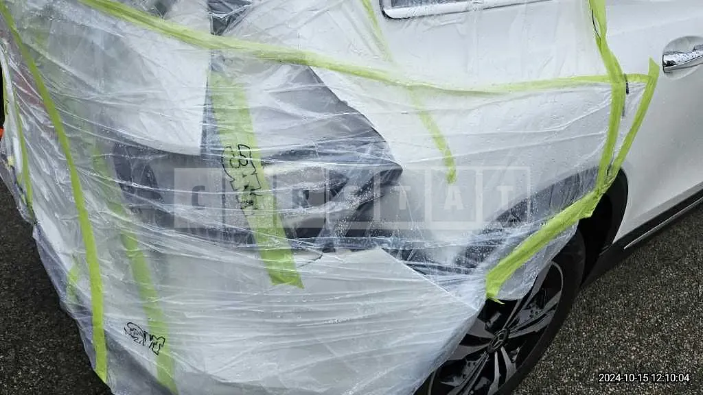 Photo 2 of 14: 2023 Mercedes-Benz GLB200d — Korean insurance auction