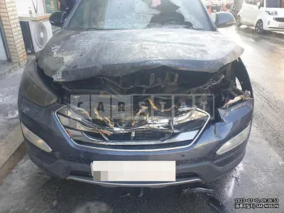 Photo 1 of 13: 2015 Hyundai Santa Fe, VIN KMHSW81UBFU371126 — Korean insurance auction