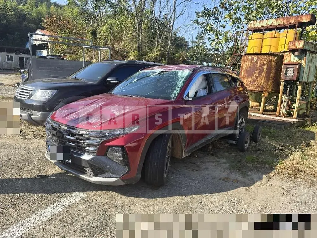 Photo 2 of 7: 2024 Hyundai Tucson NX4 4WD — Korean insurance auction