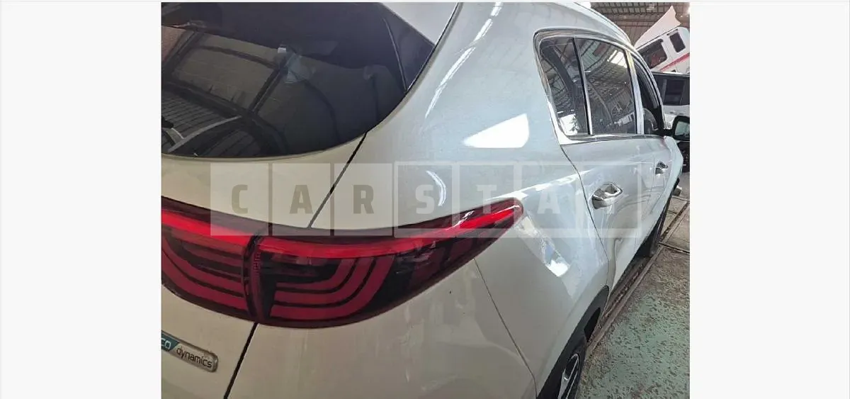 Photo 2 of 25: 2018 Kia Sportage — Korean insurance auction
