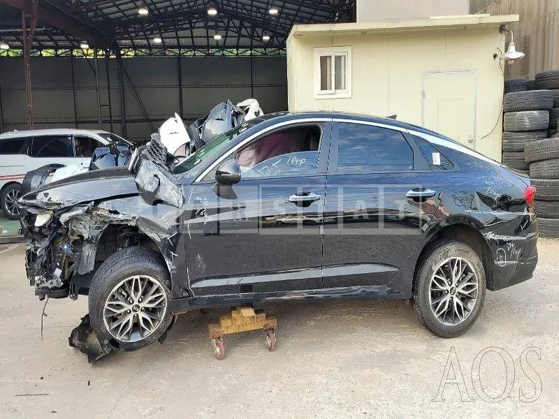 Photo 2 of 15: 2021 Kia K5, VIN KNAG241ABMA109886 — Korean insurance auction