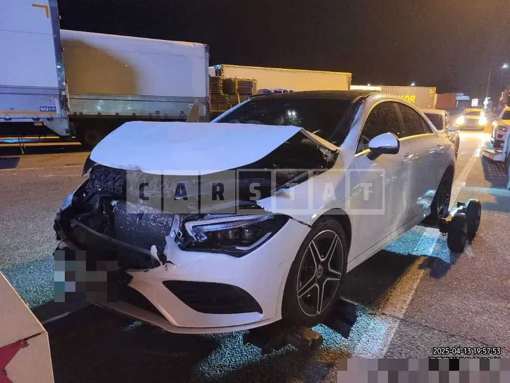 Photo 2 of 8: 2020 Mercedes-Benz CLA250 4Matic — Korean insurance auction