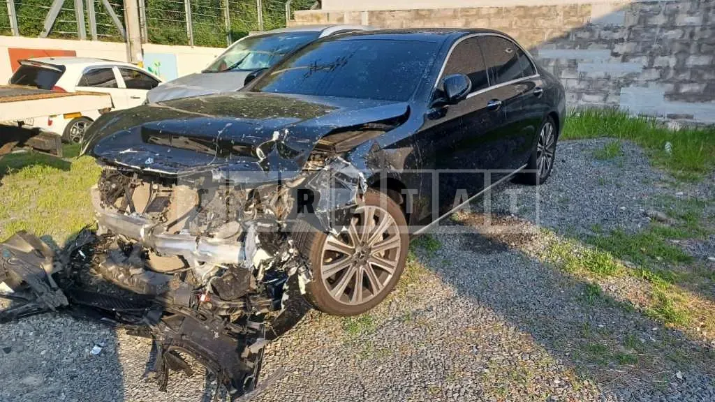 Photo 2 of 7: 2019 Mercedes-Benz E450 4Matic — Korean insurance auction