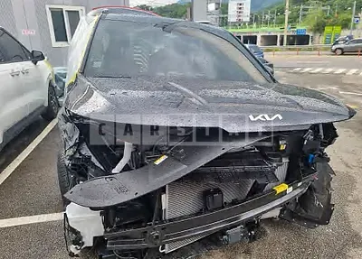 Photo 1 of 10: 2022 Kia Carnival, VIN KNANE81BBNS173437 — Korean insurance auction