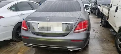 Photo 1 of 8: 2018 Mercedes-Benz E300 4Matic — Korean insurance auction