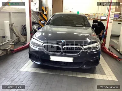 Photo 1 of 41: 2019 BMW 530i xDrive M Sport, VIN WBAJD9104KB278352 — Korean insurance auction