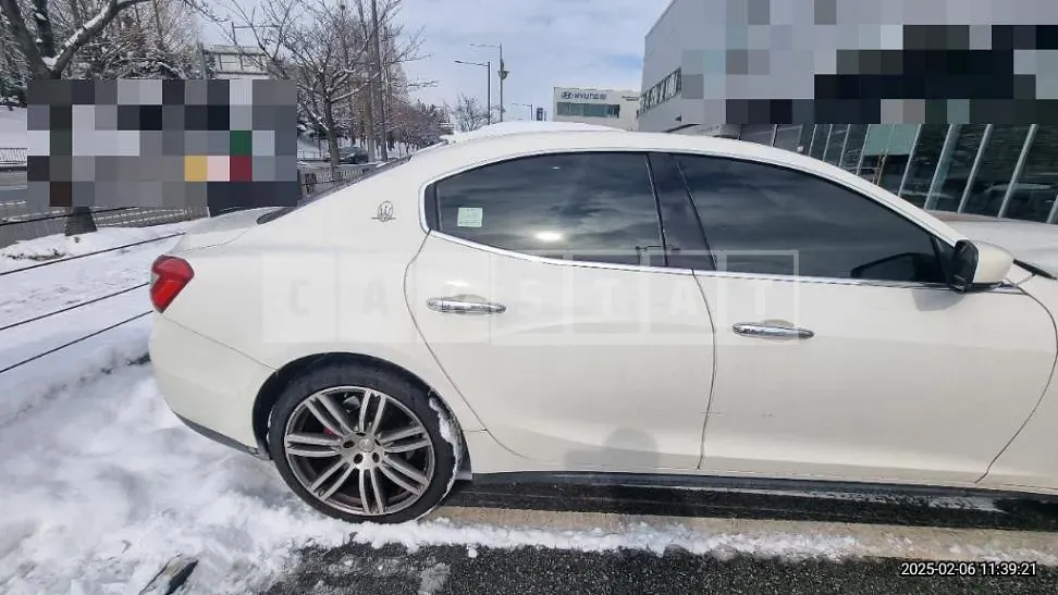 Photo 2 of 11: 2015 Maserati Ghibli S Q4 — Korean insurance auction