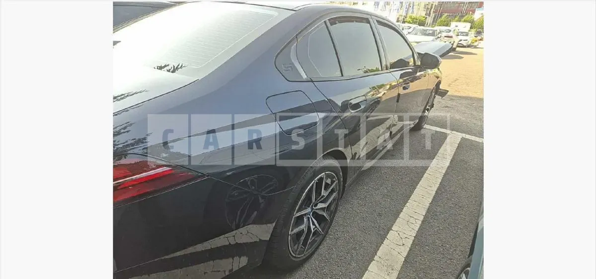 Photo 2 of 25: 2023 BMW i5 eDrive40 — Korean insurance auction