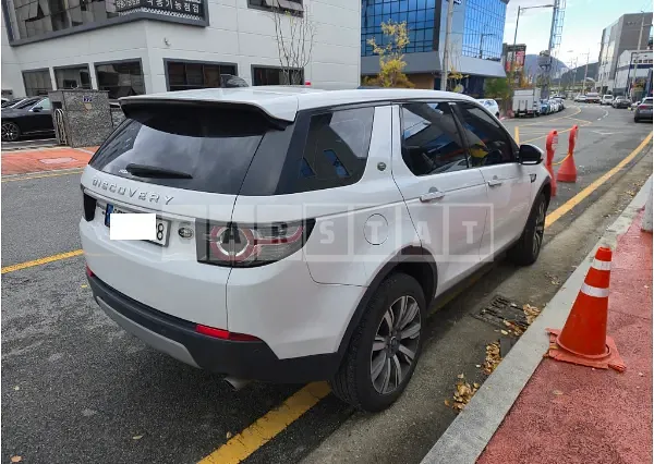 Photo 2 of 12: 2017 Land Rover Discovery Sports 2.0d, VIN SALCA2BNXHH713041 — Korean insurance auction