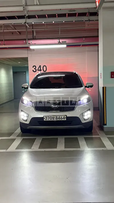 Photo 1 of 3: 2016 Kia Sorento 2.2 4WD — Korean insurance auction