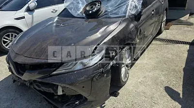 Photo 1 of 19: 2018 Toyota Camry Hybrid — Korean insurance auction