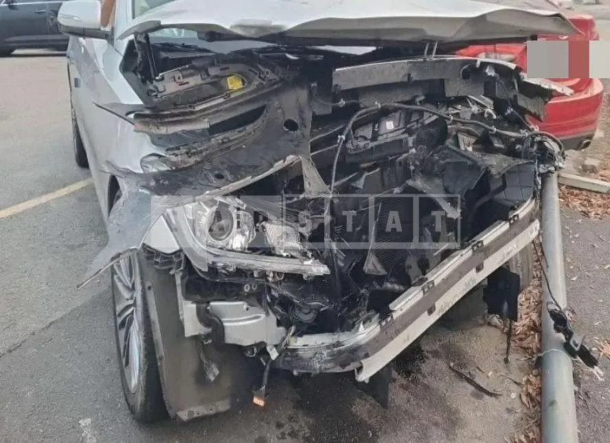 Photo 2 of 36: 2018 Genesis G80, VIN KMHGL41DBJU298977 — Korean insurance auction