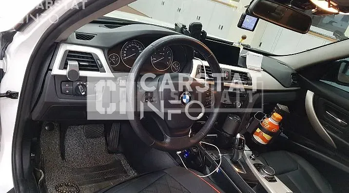 Photo 2 of 32: 2015 BMW 320d, VIN WBA3E1103FF947829 — Korean insurance auction