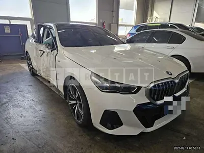 Photo 1 of 18: 2024 BMW 530i xDrive — Korean insurance auction