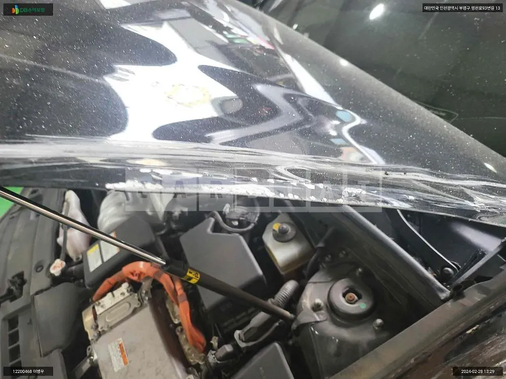 Photo 2 of 22: 2016 Lexus ES300h, VIN JTHBW1GG6H2134087 — Korean insurance auction